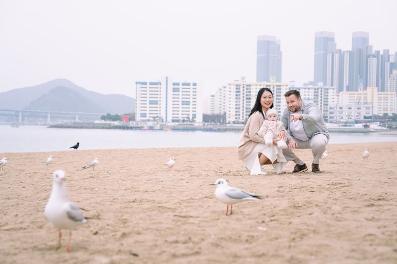 Private Photo Tour in Busan - One hour, with the camera work taken care of