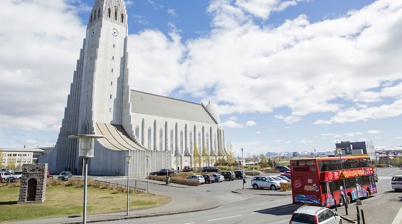 Reykjavik Hop-On Hop-Off City Sightseeing Bus Tour - Following the 16 stops from Harpa to Höfdi House