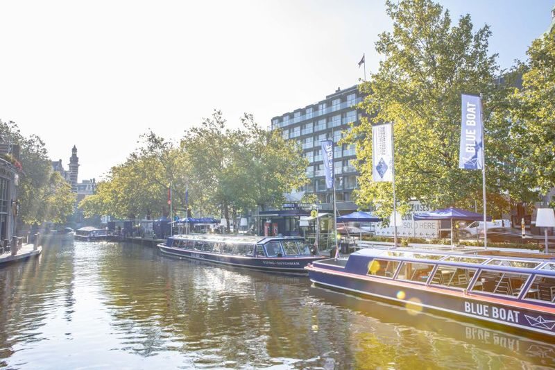 Rijksmuseum Ticket and Amsterdam Canal Cruise with optional snackbox - From the galleries to the canal