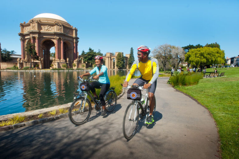 San Francisco: Golden Gate Bridge Electric Bike Rental - From Bay Street to your first turn