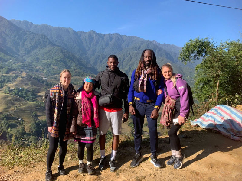 Sapa Trekking Ta Van Village & Batik Painting (Optional Chinese Guide) - Lao Chai and Ta Van, with a local guide