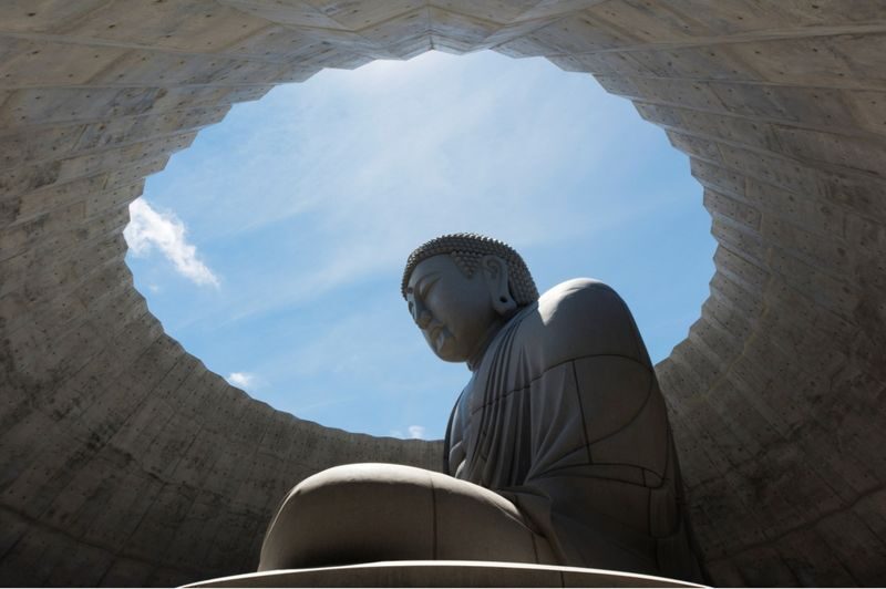 Sapporo Head Buddha & Shiroi Koibito Park Full-Day City Highlights Tour - The Hill of the Buddha rewards a slower pace