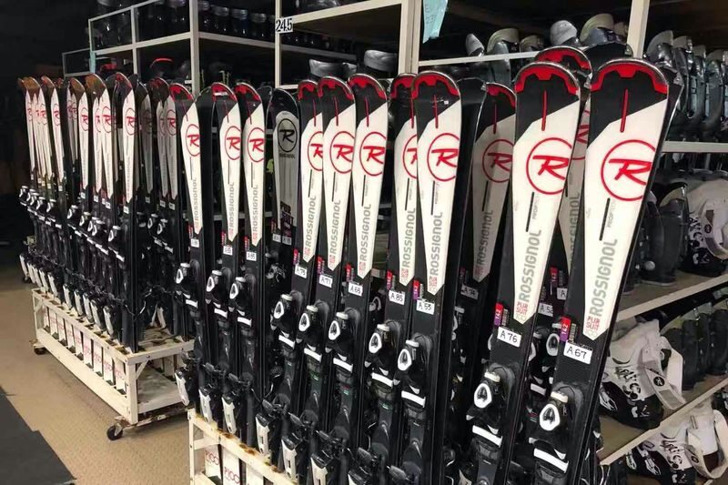 Sapporo Kokusai Ski Resort Lift Ticket with Equipment Rental - What the 10 a.m. to 2:30 p.m. visit looks like