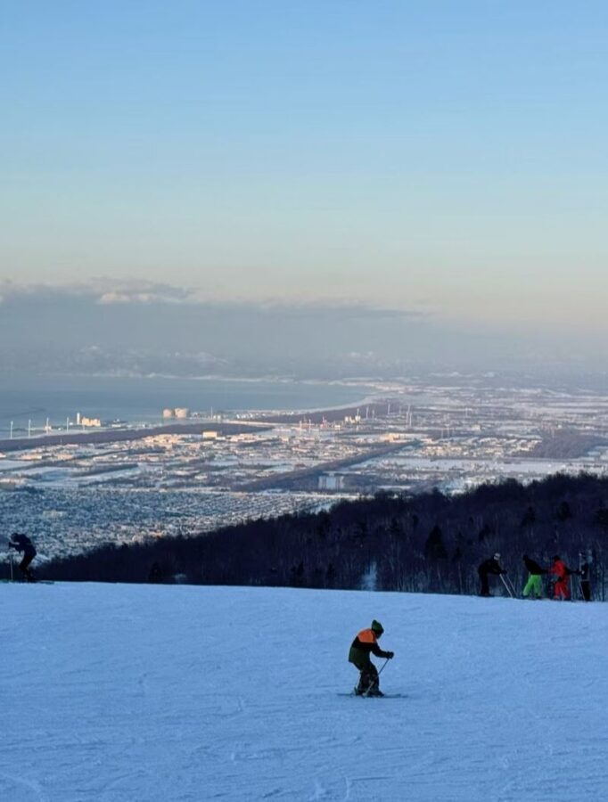 Sapporo Teine Ski Resort Private Full-Day Experience - Five hours to learn, not just try