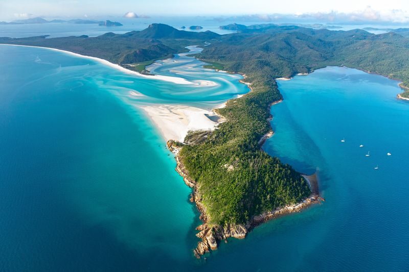 Scenic Flight Heart Reef, Whitehaven beach from Airlie Beach - What the 60-minute flight includes