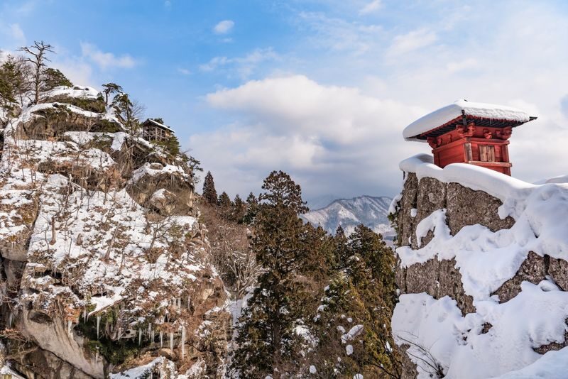 Sendai Yamagata Ginzan Onsen Full-Day Tour - Climbing Yamadera’s 1,015 stone steps