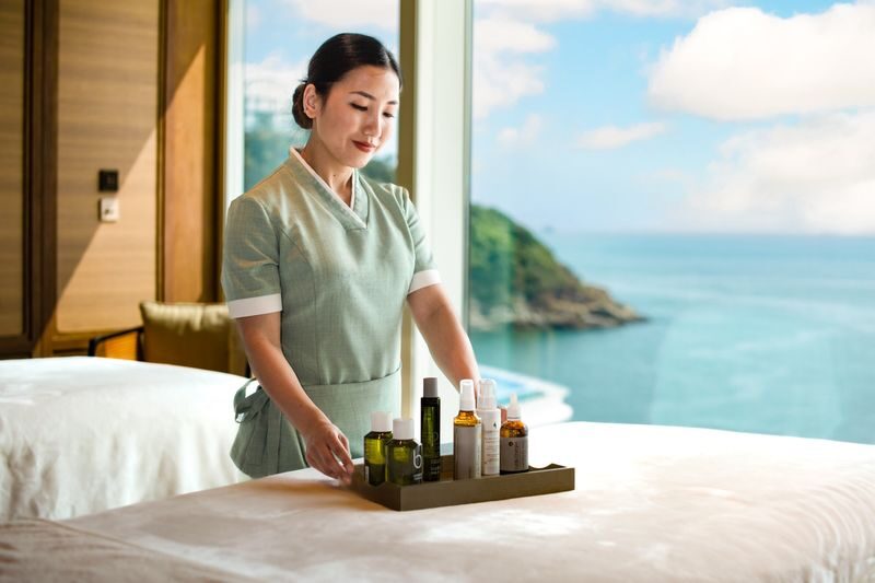 Sense of Touch Spa Experience in The Fullerton Ocean Park Hotel Hong Kong - Arrive early for the Jacuzzi and sauna