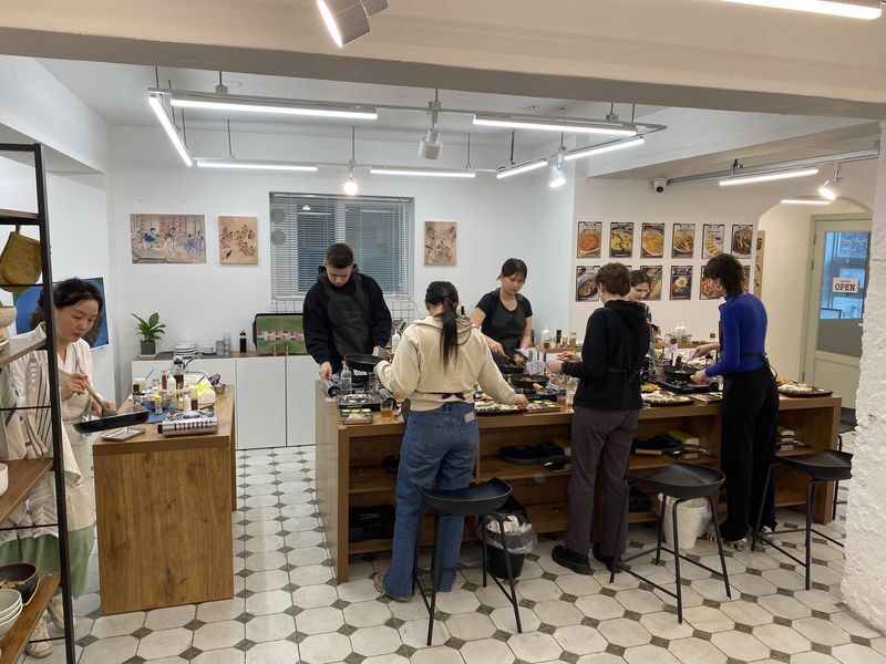 Seoul Cooking Class: 8 Dishes, The Secrets behind Korean Flavor - A sunny studio in the middle of Itaewon
