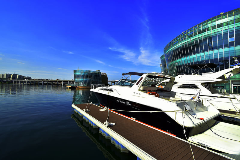 Seoul Han River Yacht Rental - Birthday Party & Proposal Experience - Choosing the proposal or birthday package