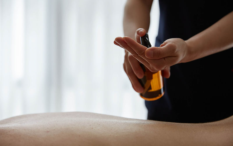 Seoul: The Hanoi Foot & Body Massage Course in Myeongdong - First comes the foot bath and scrub