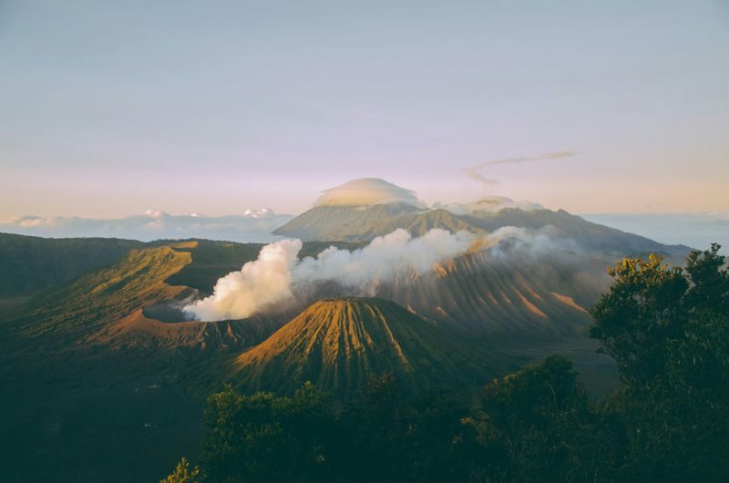 Shared Tour 3D2N Mount Bromo, Tumpak Sewu, and Ijen from Surabaya - Day one: Bromo before breakfast
