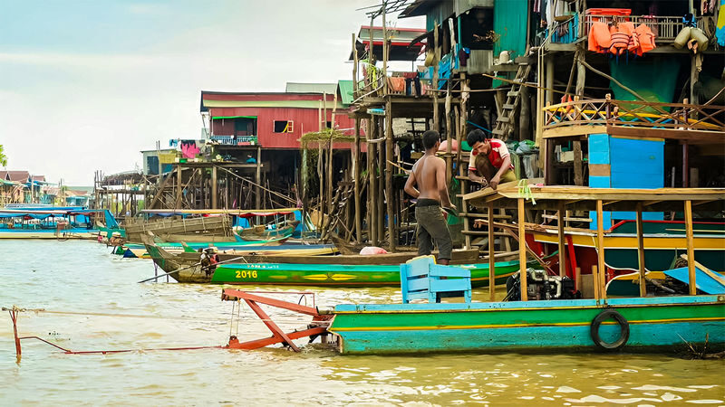 Siem Reap Tonle Sap & Floating Village Half-Day Tour with Transfers - Seeing Kampong Phluk from the boat