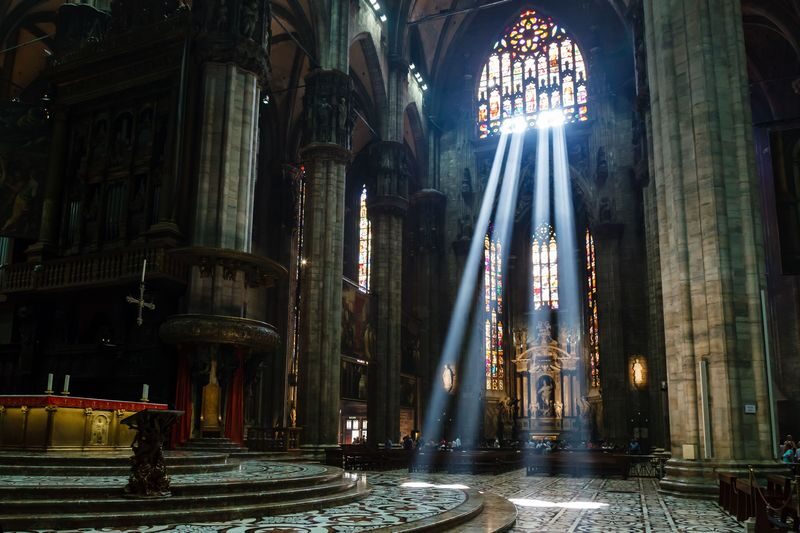 Skip-the-Line Duomo & La Scala Museum Guided Tour in Milan - Starting in Duomo Square