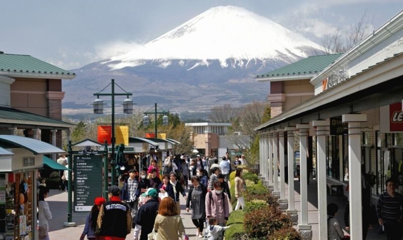 Spacious Luxury Bus: Mount Fuji 5th Station & Hakone Ropeway & Gotemba Outlet (Departing from Tokyo) - Owakudani: steam, sulfur and the ropeway ride