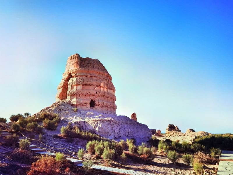 Starting from Dunhuang: Yulin Cave, Suoyang City, Western Jin Dynasty Tomb One-Day Tour - Suoyang City: reading a frontier town in the earth