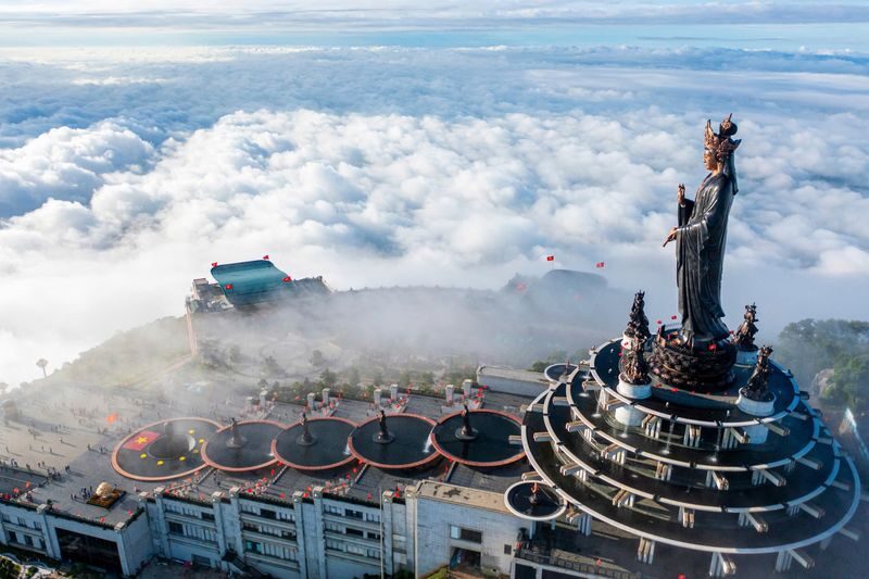 Sun World Ba Den Mountain Cable Car Ticket in Tay Ninh - Van Son Peak: summit statues and wide views