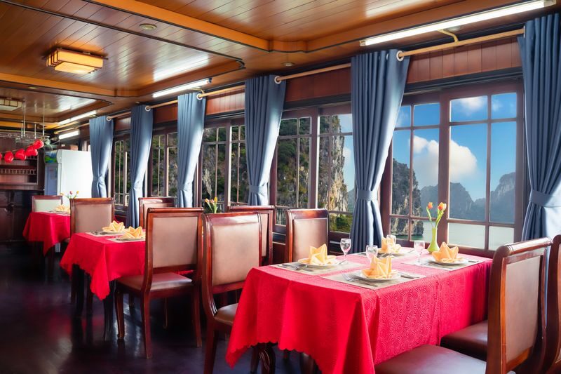 Sunlight 3D2N Cruise: Ha Long Bay, Sung Sot, Ti Top - Sung Sot Cave and Ti Top Island