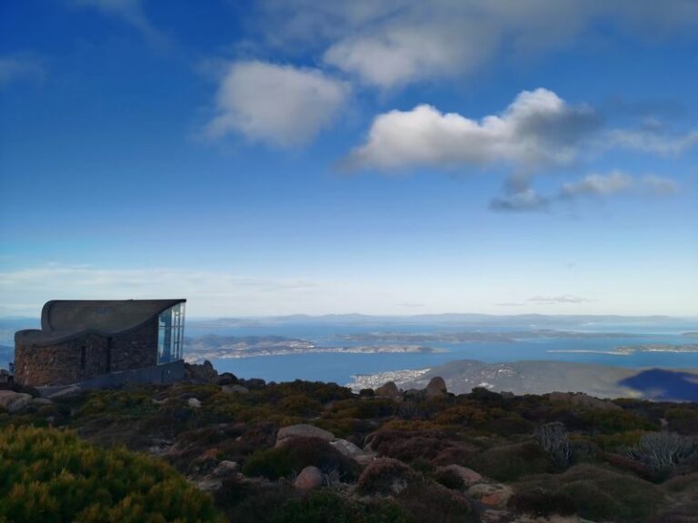 Tasmania 3-Day Bruny Island, Port Arthur Tour with Aurora Night - Bruny Island: a full day away from Hobart