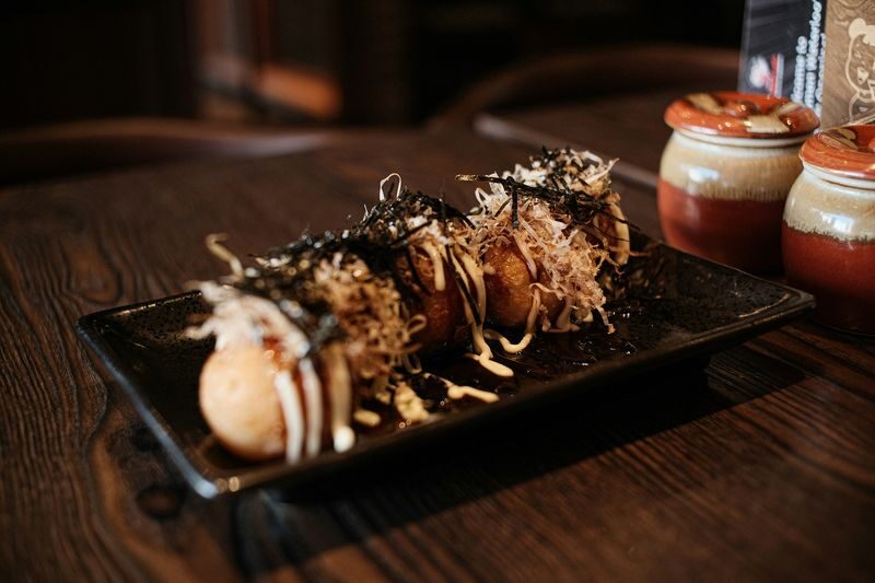 Taste of Osaka: Shinsekai & Dotonbori Foodie Walking Tour - Starting in Shinsekai