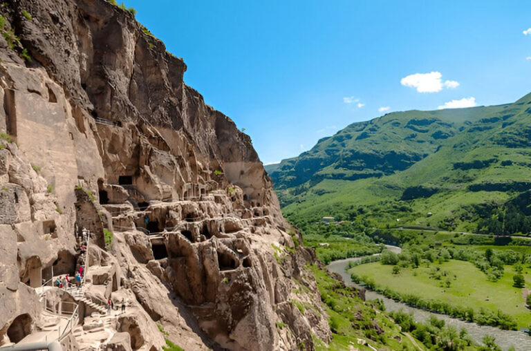 Tbilisi Vardzia Cavetown & Borjomi Central Park Historical Tour - Borjomi Central Park: a change of pace