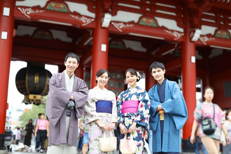Tea Ceremony with Kimono Experience in Asakusa (427) - Choosing a kimono and getting dressed