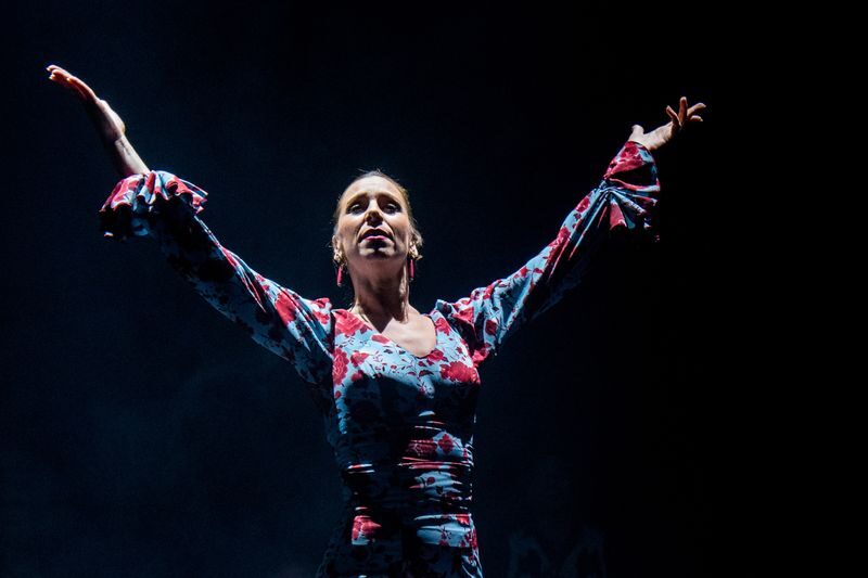 Teatro Flamenco Sevilla: Live the Flamenco Experience - A close room, with a few seating trade-offs