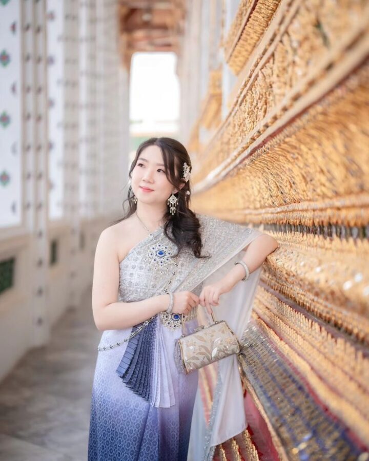 Thai Costume Rental Bangkok by Absolute Thai - Hair and makeup: check what your package covers