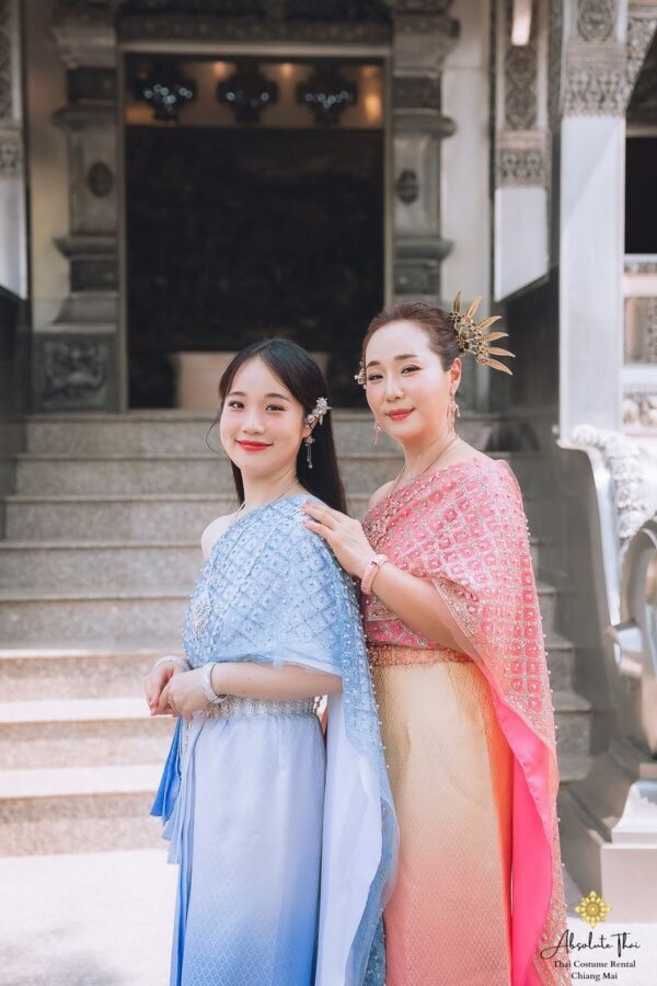 Thai Costume rental Chiang Mai by Absolute Thai - One hour in costume, or a longer outing