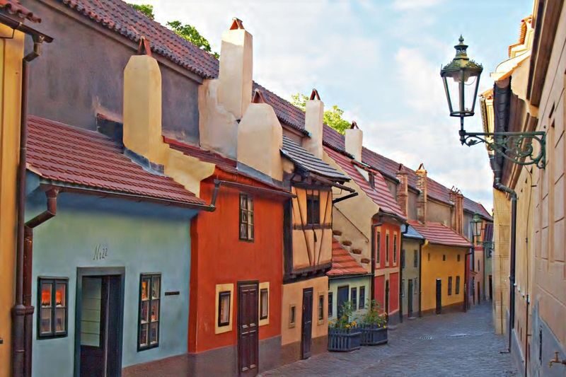 The Best of Prague with River Cruise Tour - Charles Bridge: an early start among the city’s icons
