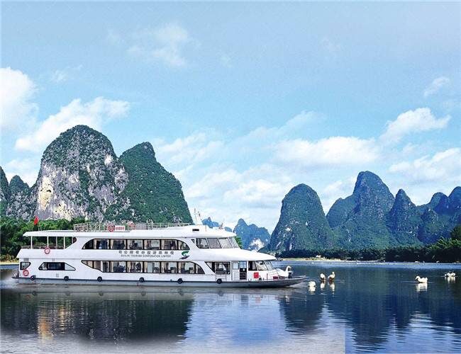 Three-star Li River cruise deep experience - Spotting the nine horses at Mural Hill