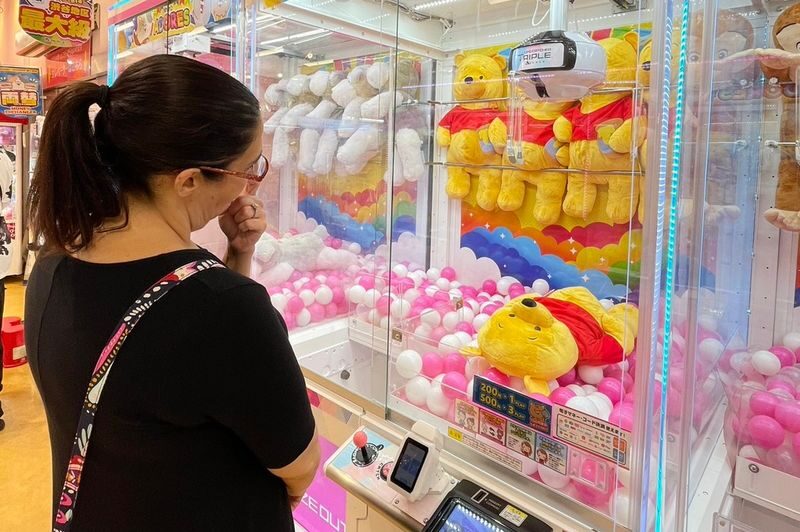 Tokyo City, One Day Tour with Wagyu Beef & Sushi Meals - Choose between old streets, shrines and modern districts