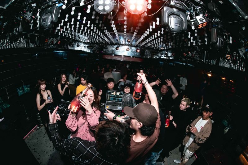 Tokyo: CROSS ROPPONGI Nightclub Admission Ticket (For Foreign) - What your ticket actually covers