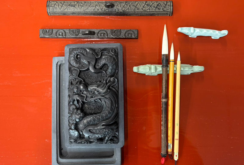 Tokyo: Customizable Calligraphy in Ginza | 7/9 New Open - Practicing kanji with English-speaking staff