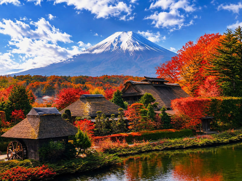 Tokyo: Mt. Fuji, Arakurayama Sengen Park, Oishi Park, Oshino Hakkai - Oshino Hakkai: clear ponds and village lanes