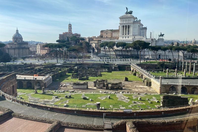 Trajan Markets and Fori Imperiali Museum entrance - Follow the rooms through Trajan’s Market