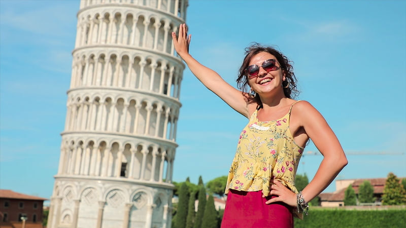 Tuscany Highlights Pisa, San Gimignano, Chianti & Siena Day Tour - Pisa: the Field of Miracles in a short visit