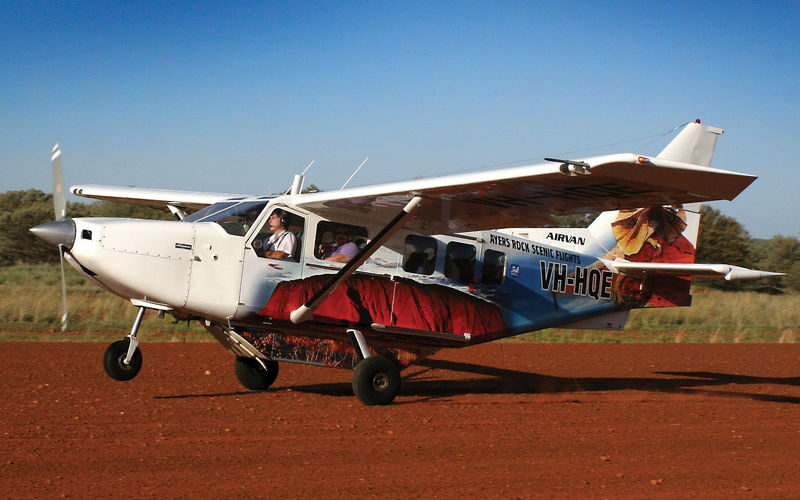 Uluru Rock Blast Scenic Flights - Seeing the fissures from the air