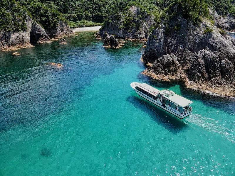 Uradome Coast Island Tour Pleasure Boat (Tottori) - What the boat trip is like