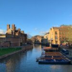 Value-Packed Chinese/English: Oxford and Cambridge Day Trip from London - A short lunch break between college visits