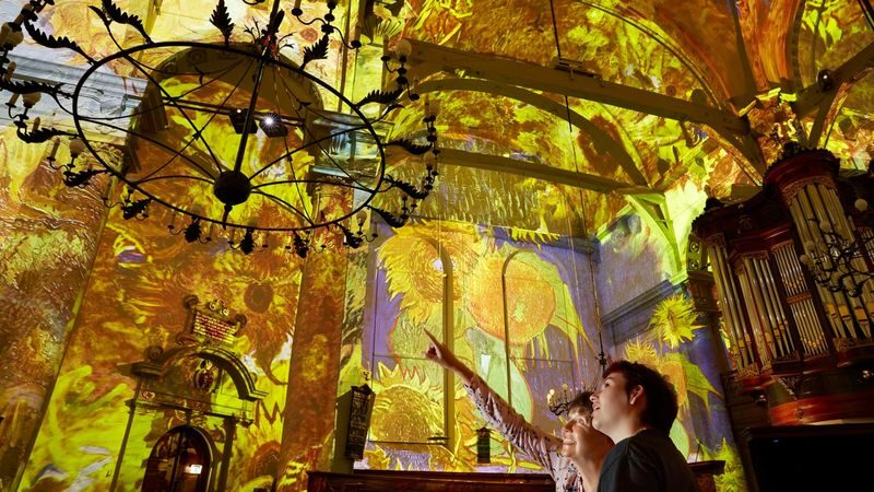Van Gogh & Rembrandt in Amsterdam ticket - A 40-minute show, with room to look around
