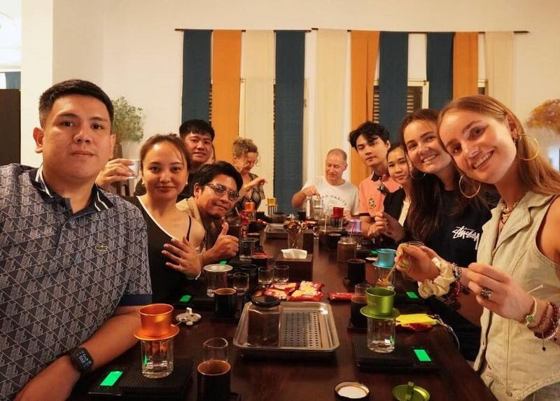 Vietnamese Coffee Workshop by Rose Kitchen in Ha Noi - The opening: tea, coffee history, and bean types