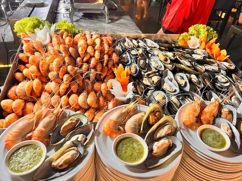 Viva Alangka Cruise in Bangkok - Two hours on the Chao Phraya