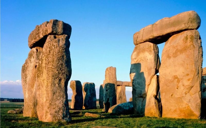 Windsor Castle, Stonehenge & Oxford Full-Day Tour from London - Windsor Castle: a royal stop with limited time