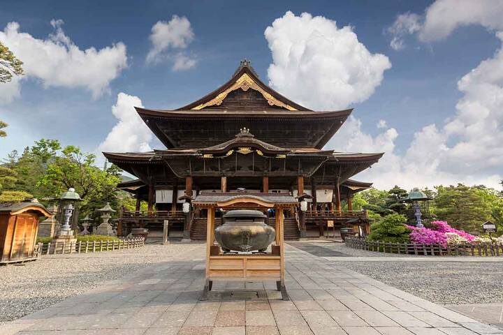 Wonders of Japan end Tokyo 15-Day Tour by Europamundo - Fuji, a lakeside boat ride and your first onsen