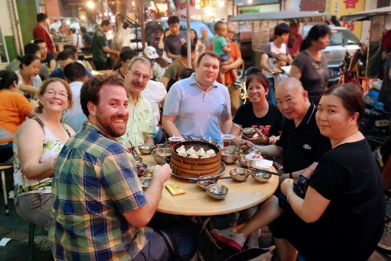 Xian Evening Food Tour with Local Cuisine - A four-hour route built around Xi’an food