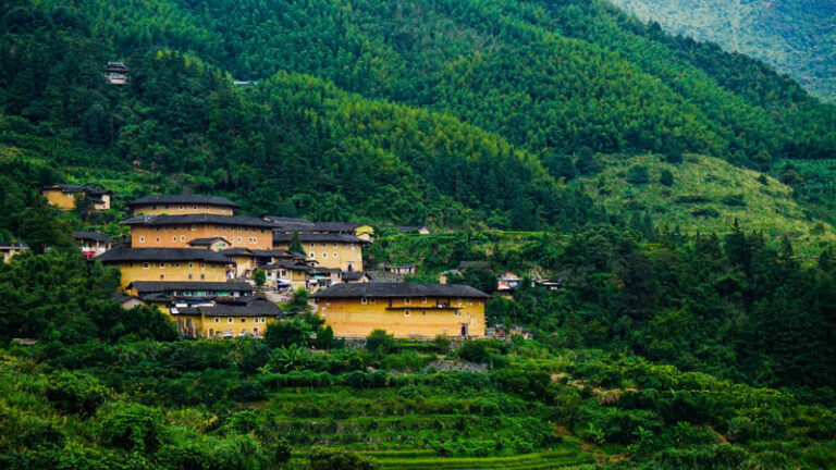 Xiamen Tianluokeng & Yuchanglou Full-Day Small Group Tour - Key points to know before you go