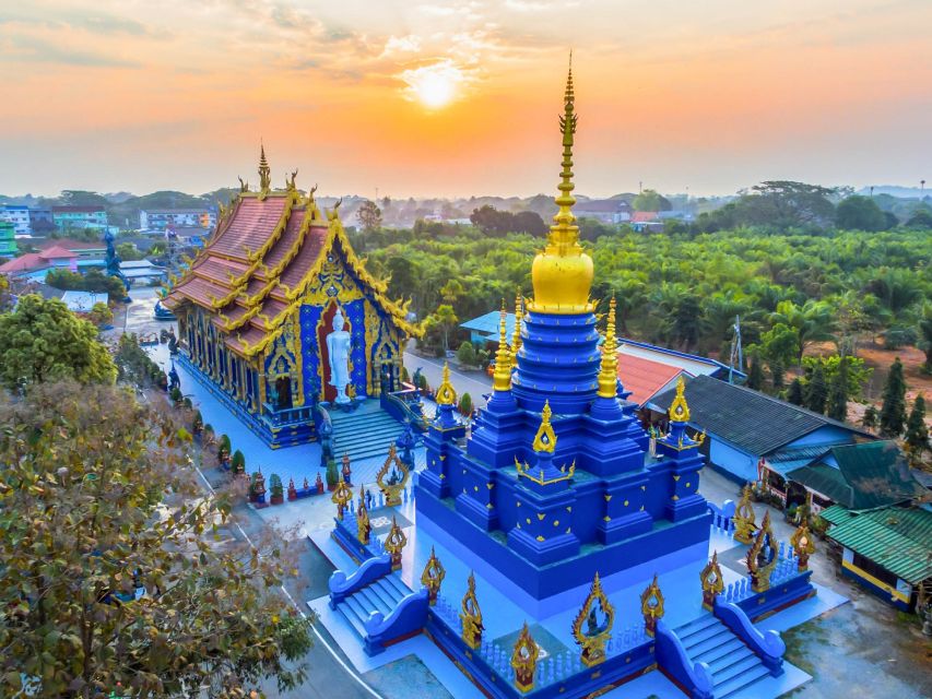 From Chiang Mai: Chiang Rai Temples Small Group/Private Tour - Pickup Options and Meeting Point