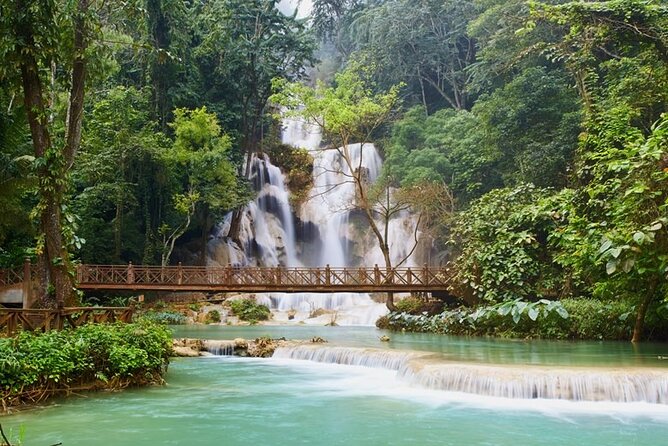 Shuttle Bus Ticket to Kuang Si Waterfalls - Experience at Kuang Si Waterfalls