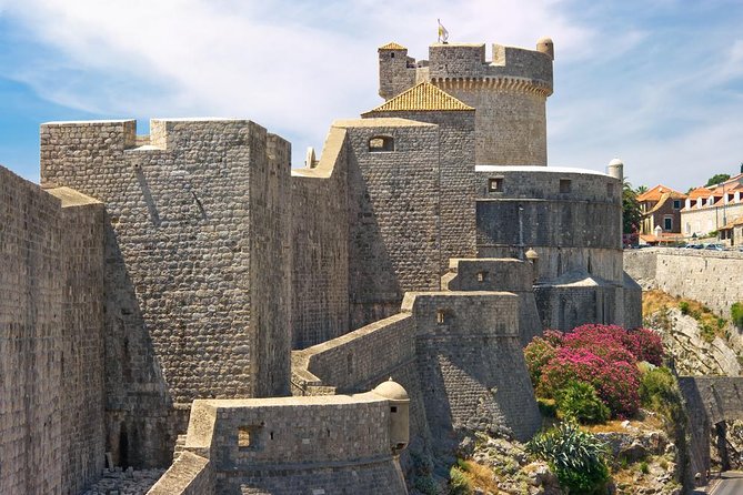 Ancient City Walls & Wars Walking Tour - Walking the 1.2-Mile Walls: A Different Viewpoint of Dubrovnik