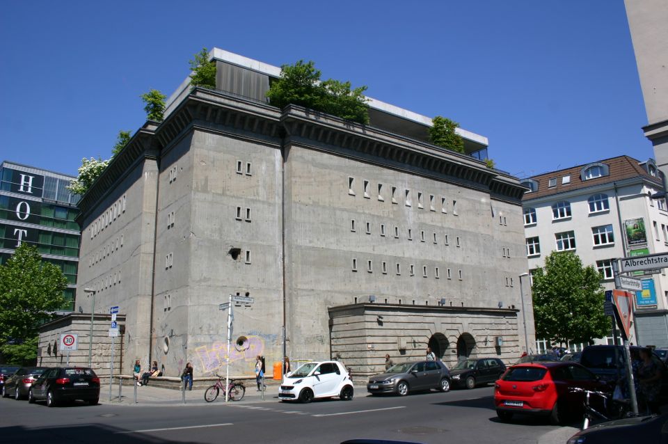 Berlin: Guided Bike Tour of the Berlin Wall and Third Reich - Selecting Participants and Date